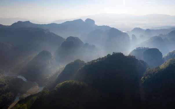 山外山，是什么模樣？
